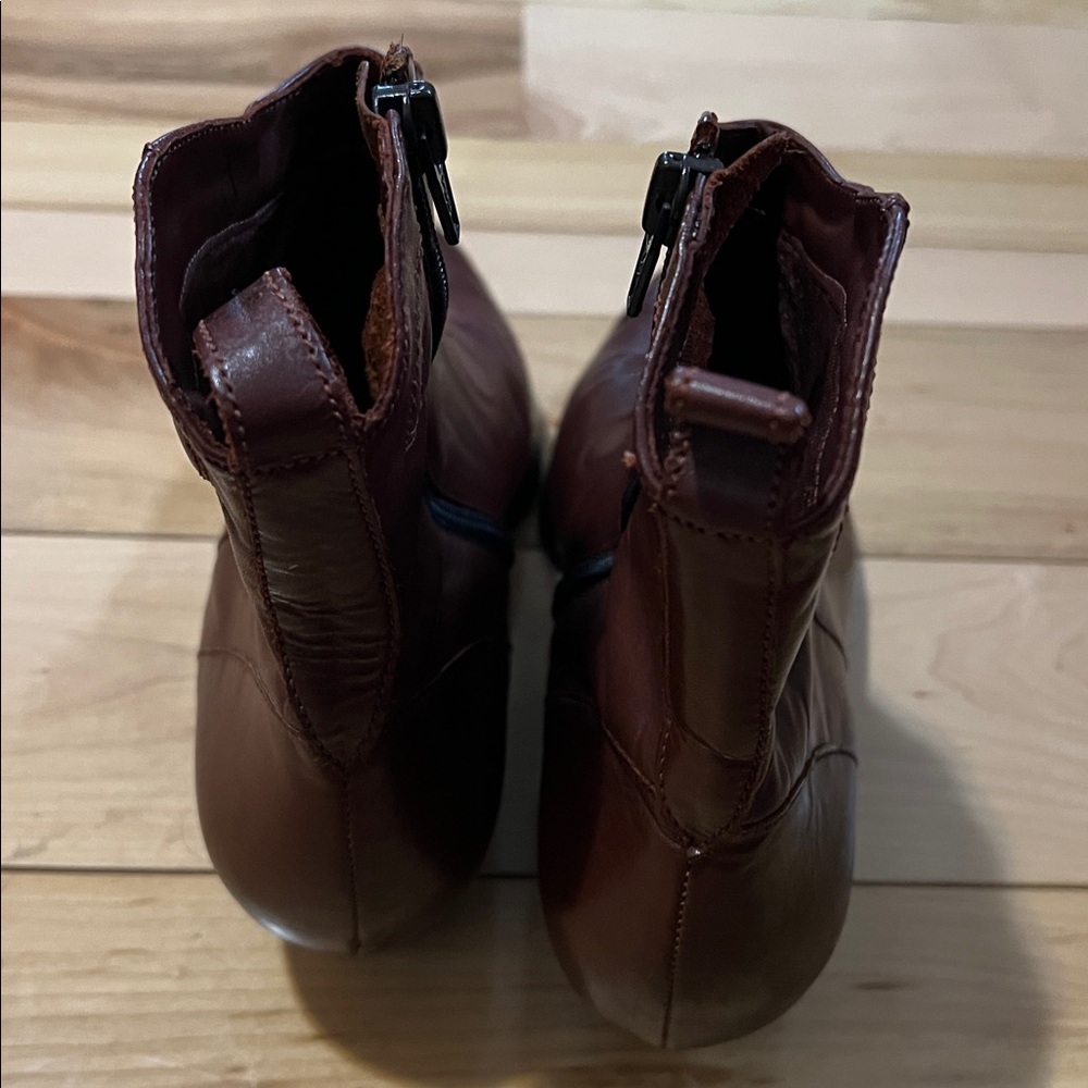 Vintage Cowboy Booties - Picture 14 of 17